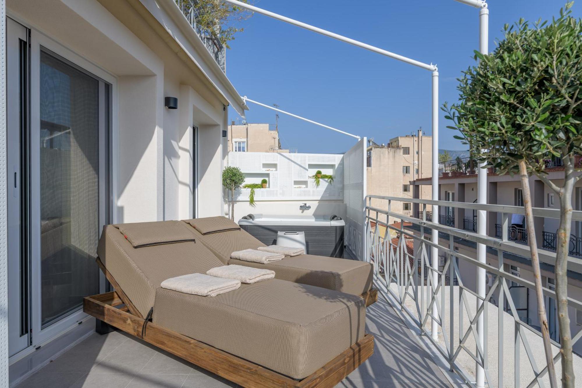 Central Sunny Loft With Plunge Pool Athen Eksteriør billede