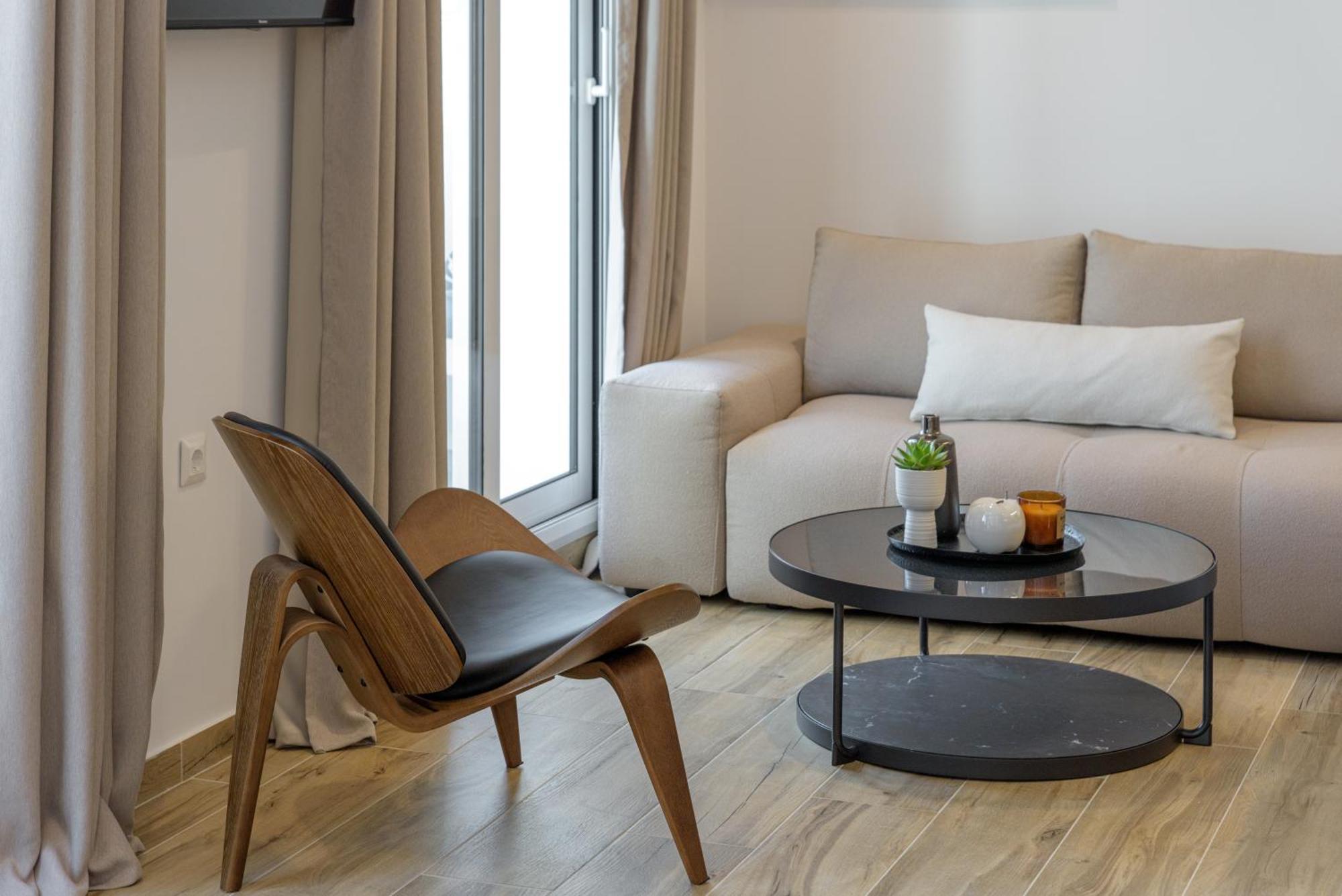 Central Sunny Loft With Plunge Pool Athen Eksteriør billede